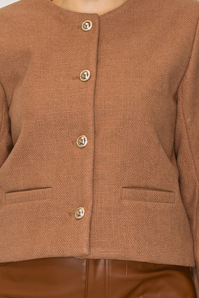 Chamarra Cropped color Mocha - HMJ21441 - vista 3