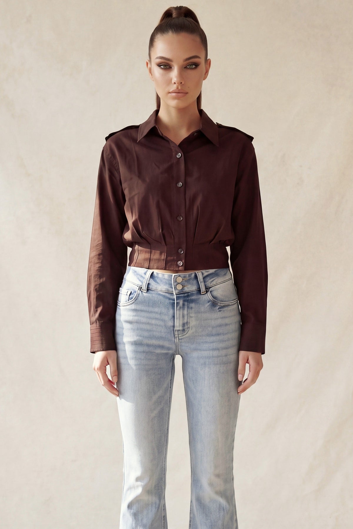 Blusa Corta con Tabs en Hombro color Chocolate oscuro - HMT57562