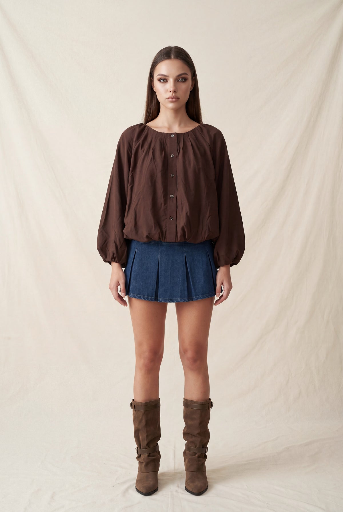Blusa Fluida con Mangas Abullonadas - Café