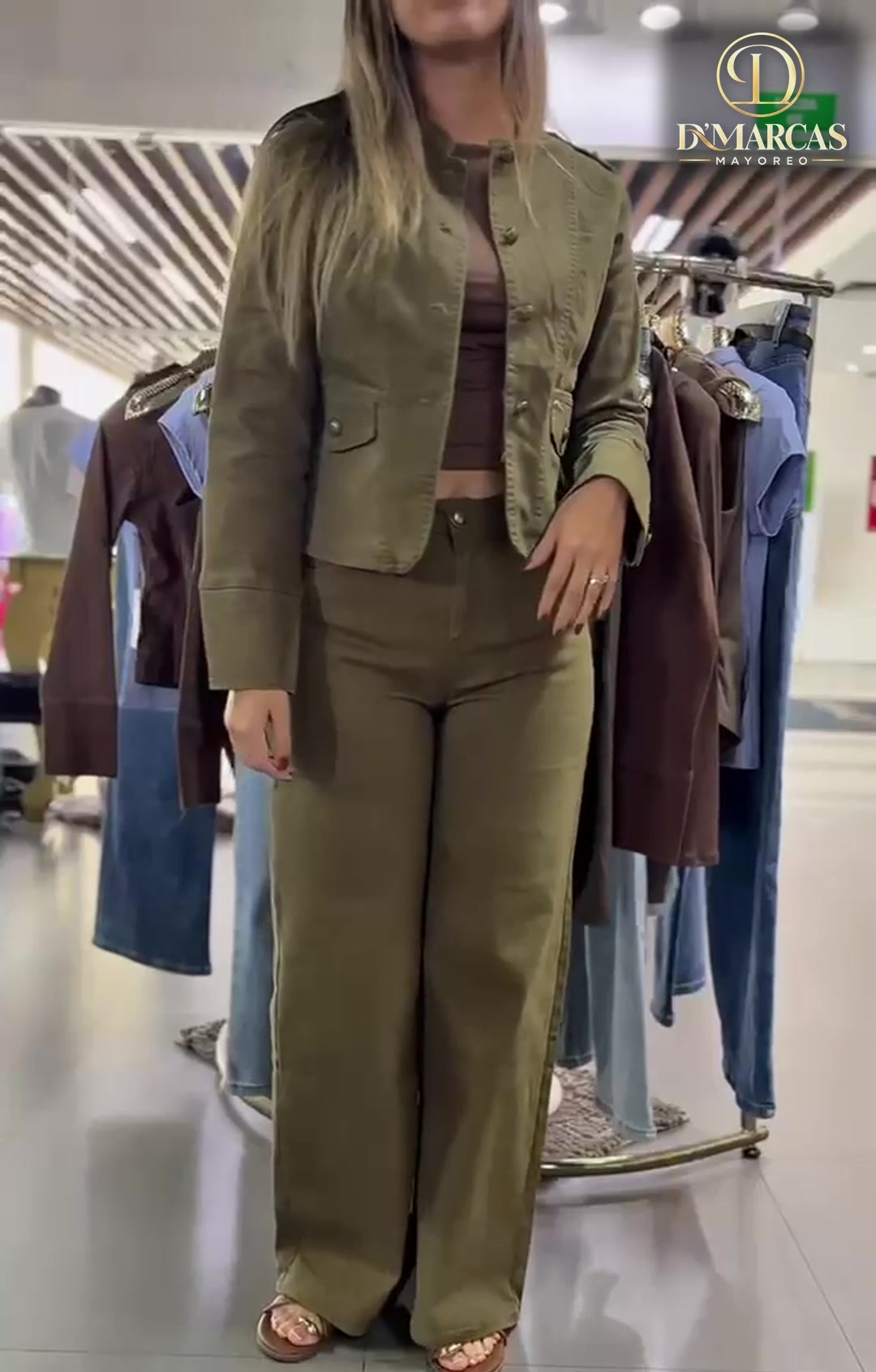 Chamarra de mezclilla y jeans pierna recta - Olivo